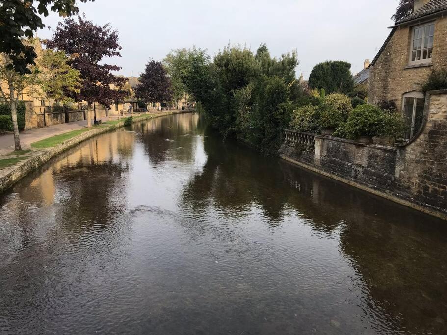 Historic Cotswold Chic Style For Uk Staycation Bourton-on-the-Water Exterior foto